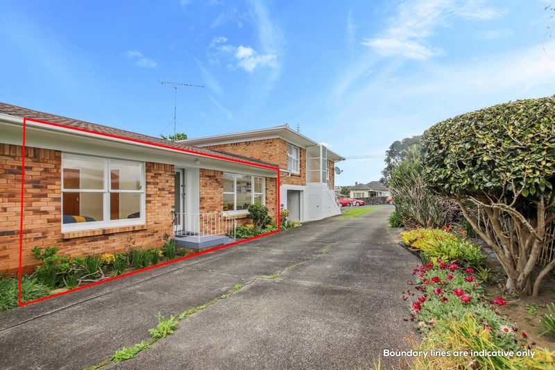 2/21 Waterloo Road, Milford, Auckland - Carousel 1