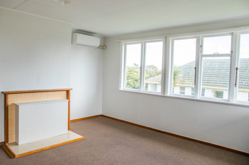 49 Hillary Crescent, Belmont, Auckland - Carousel 2