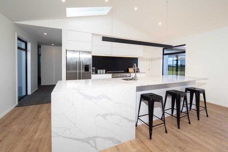 14 Farmstead Lane, Huntingdon - Carousel 2