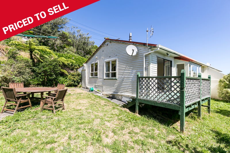 81B Black Rock Road, Newlands, Wellington - Carousel 1