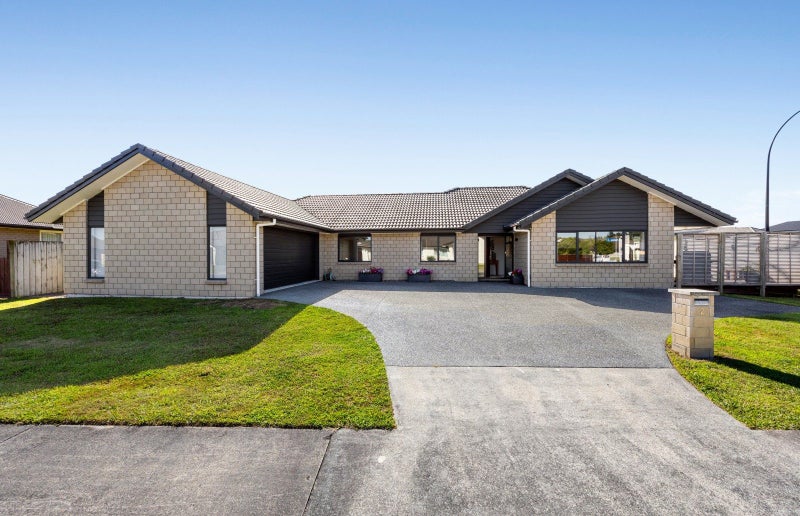 2 Teatree Close, Huntington, Hamilton - Carousel 1