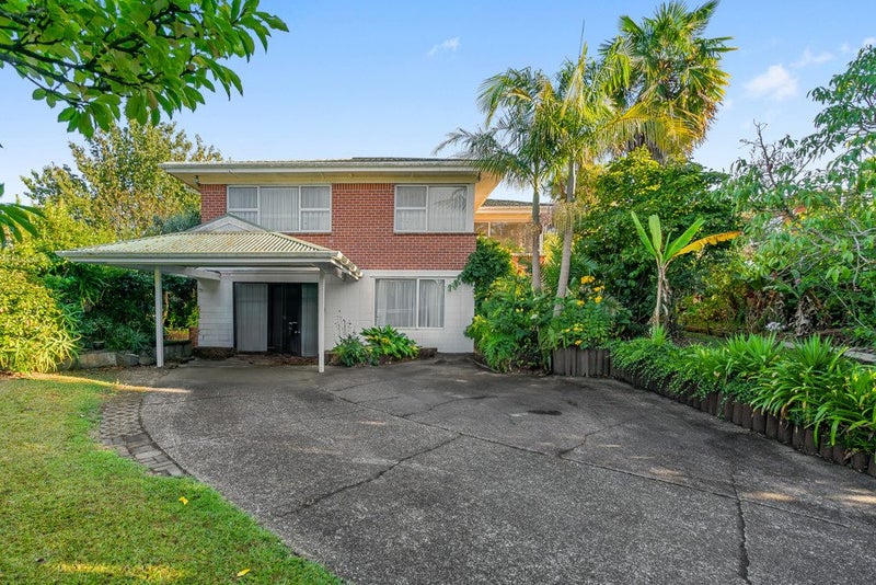 1 Freshney Place, Hillpark, Auckland - Carousel 1