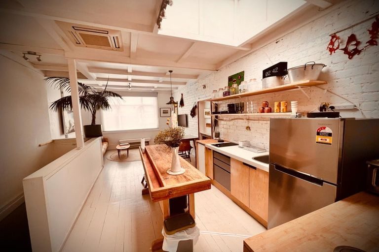 948 New North Road, Mount Albert, Auckland - Carousel 2