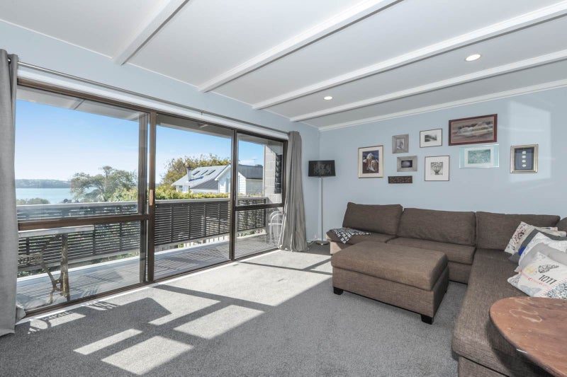 9/4 Curran Street, Herne Bay, Auckland - Carousel 2
