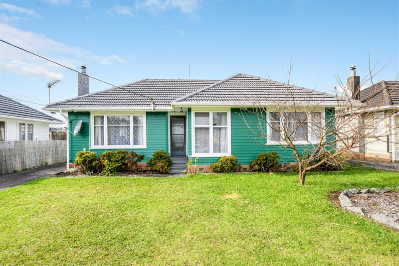66 Smythe Road, Henderson, Auckland - Carousel 2