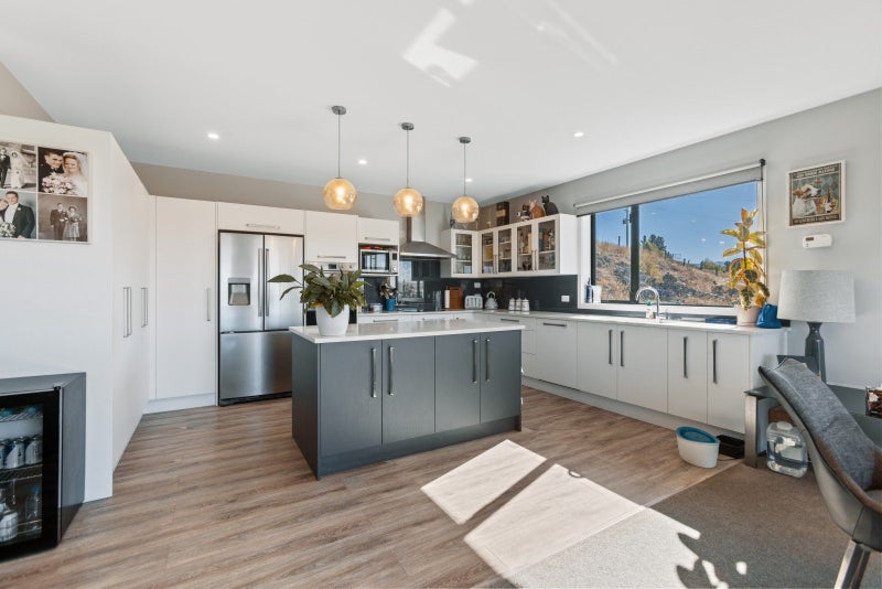 522 Manuherikia Road, Springvale - Carousel 1