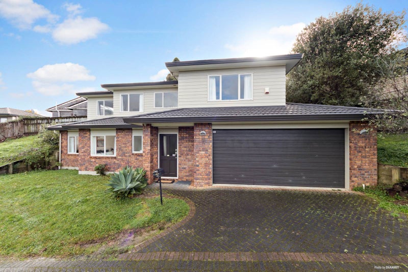 16 McKinley Road, Sunnyvale, Auckland - Carousel 1