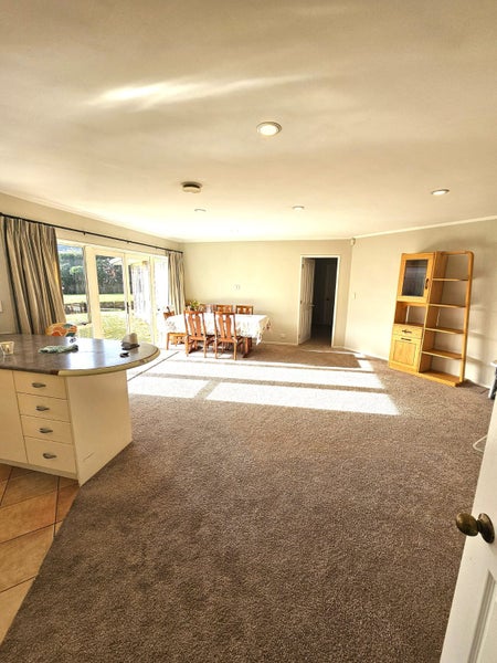 5 Aspatria Place, Northpark, Auckland - Carousel 2