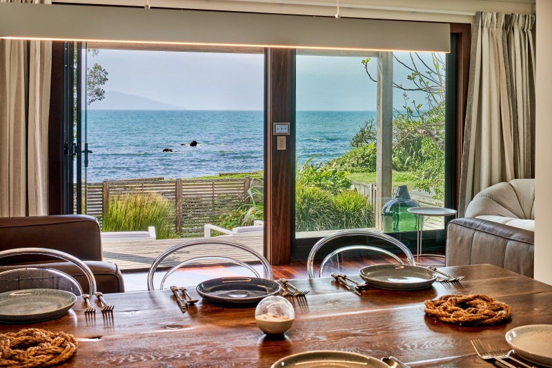 5 Ocean Parade, Pukerua Bay, Porirua - Carousel 1