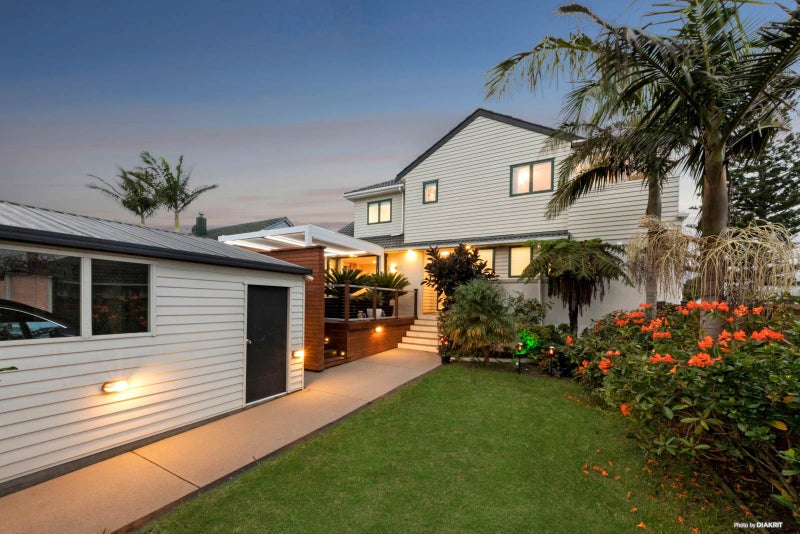 6 Line Road, Glen Innes, Auckland - Carousel 1