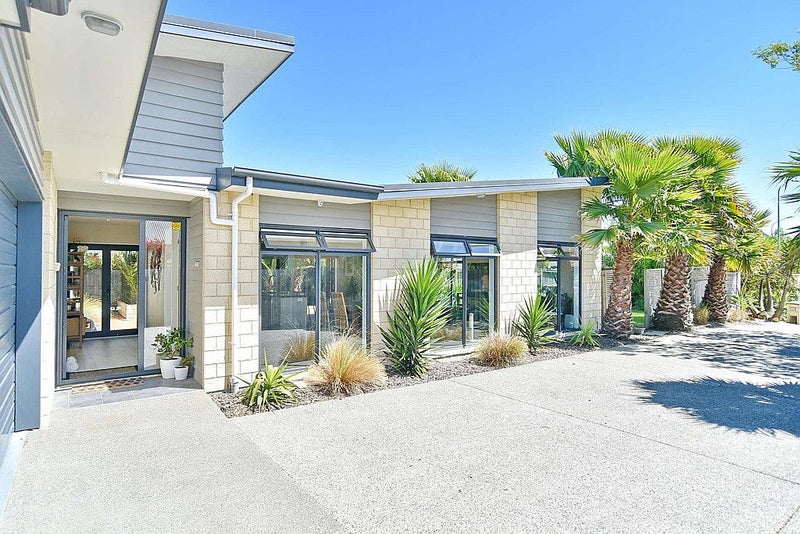 35 Bottle Lake Drive, Parklands, Christchurch - Carousel 1