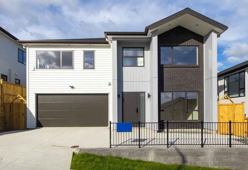 34 Hauhake Road, Flat Bush, Auckland - Carousel 1