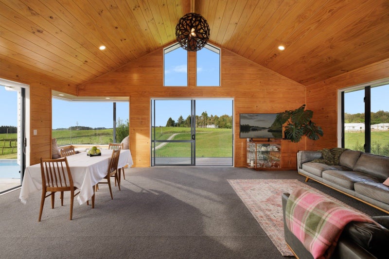 790 Taumata Road, Tauranga - Carousel 1