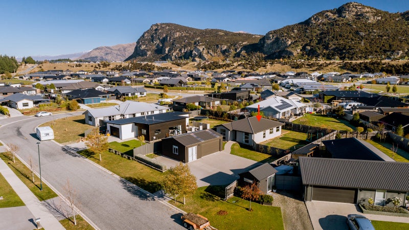 14 Finch Street, Albert Town, Wanaka - Carousel 1