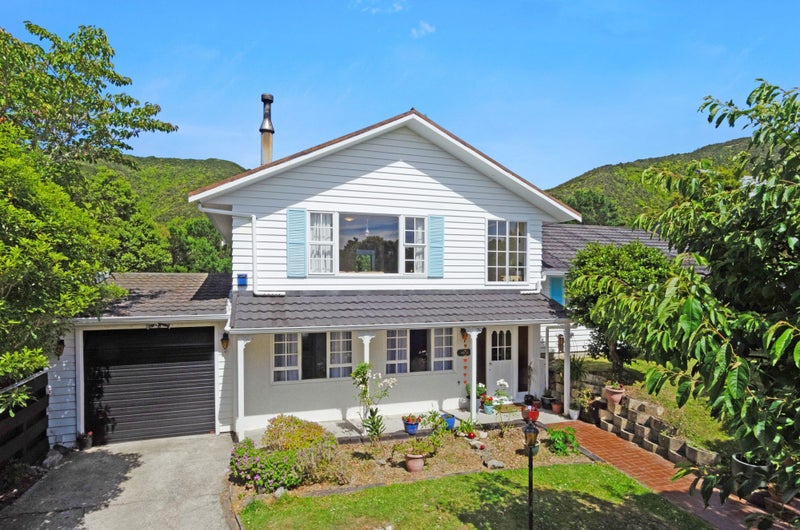 91 Thurleigh Grove, Karori, Wellington - Carousel 1