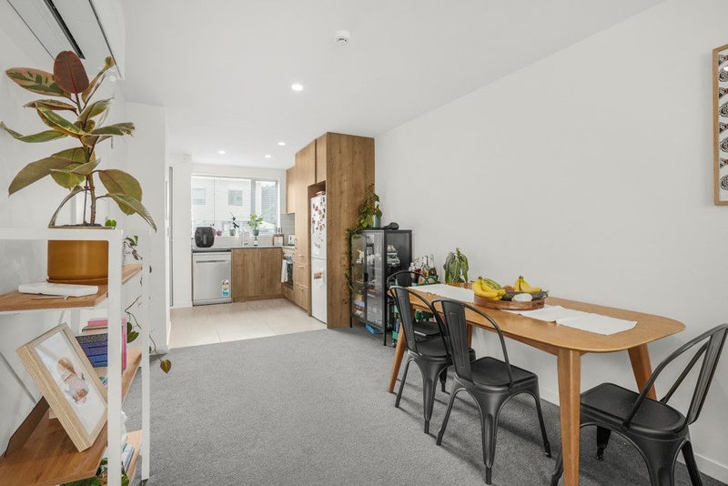 14 Te Ara O Te Amo Hohipene, Petone, Lower Hutt - Carousel 2