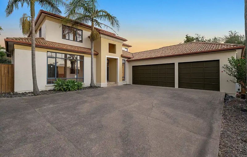 17 Gilford Place, East Tamaki Heights, Auckland - Carousel 1