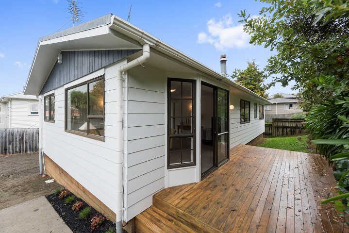 18A Hinau Street, Maeroa, Hamilton - Carousel 2