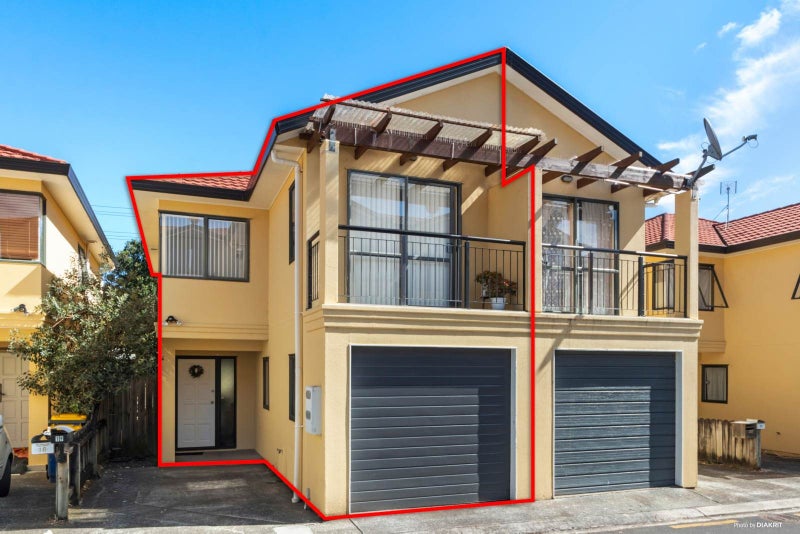 19/8 Margan Avenue, New Lynn, Auckland - Carousel 1