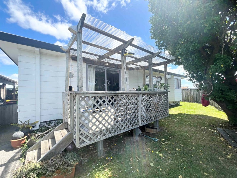 1/10 Miriam Corban Heights, Henderson, Auckland - Carousel 14
