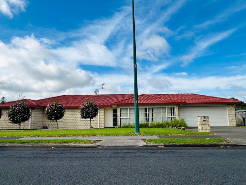 95 Longford Park Drive, Takanini, Auckland - Carousel 1