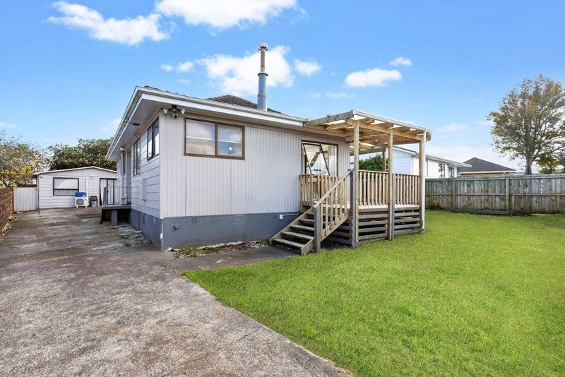 6 Foxlaw Street, Randwick Park, Auckland - Carousel 1
