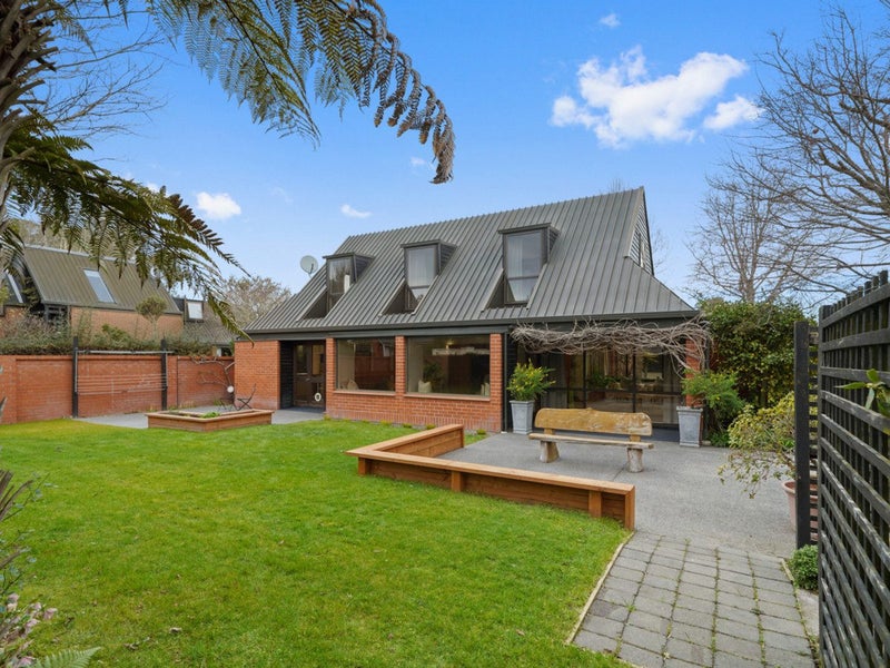 10 Thurlestone Place, Burnside, Christchurch - Carousel 1