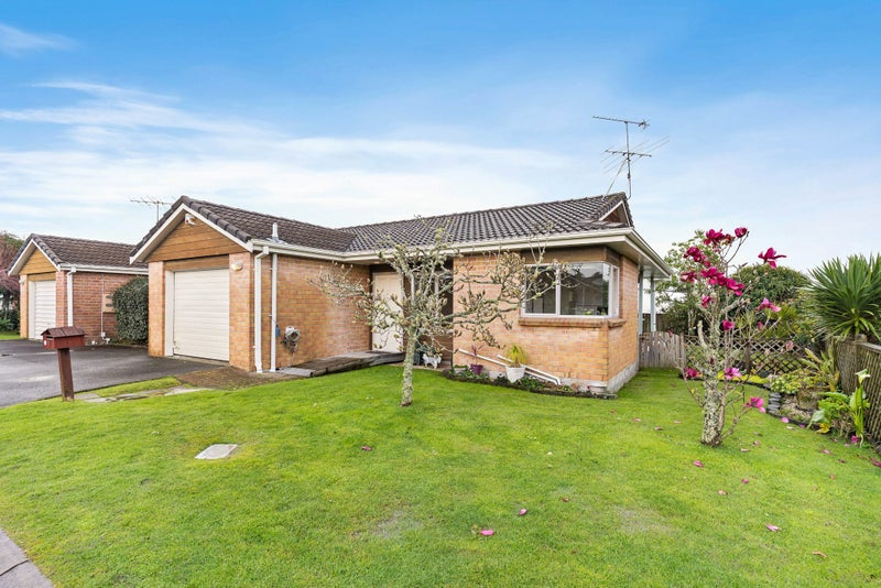 10 The Grove, Red Beach, Whangaparāoa - Carousel 1