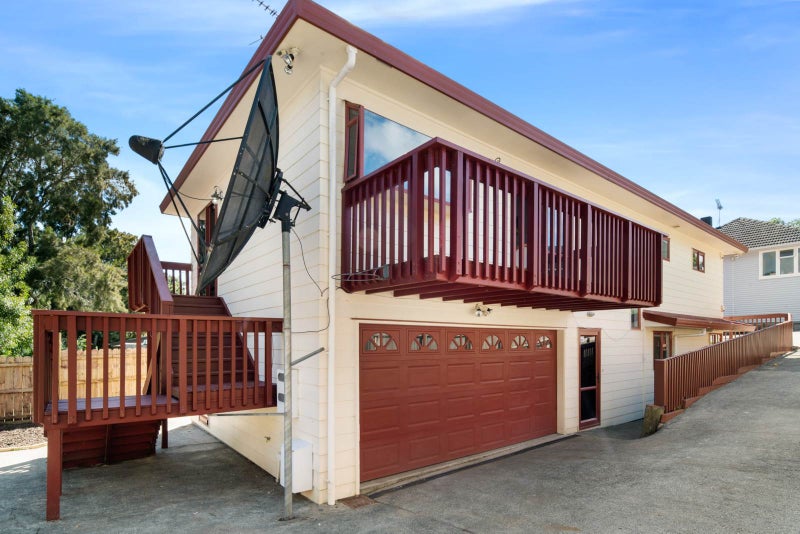 9A Albrecht Avenue, Mount Roskill, Auckland - Carousel 1