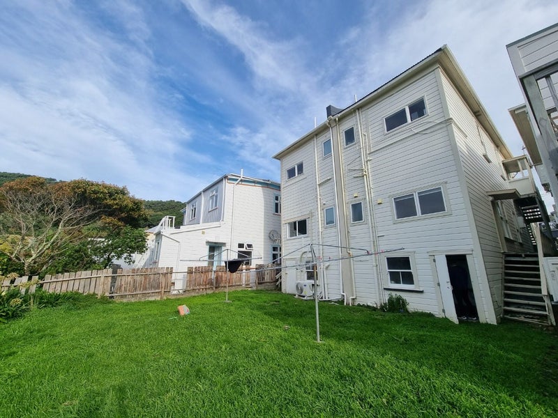 61B Pirie Street, Mount Victoria, Wellington - Carousel 12