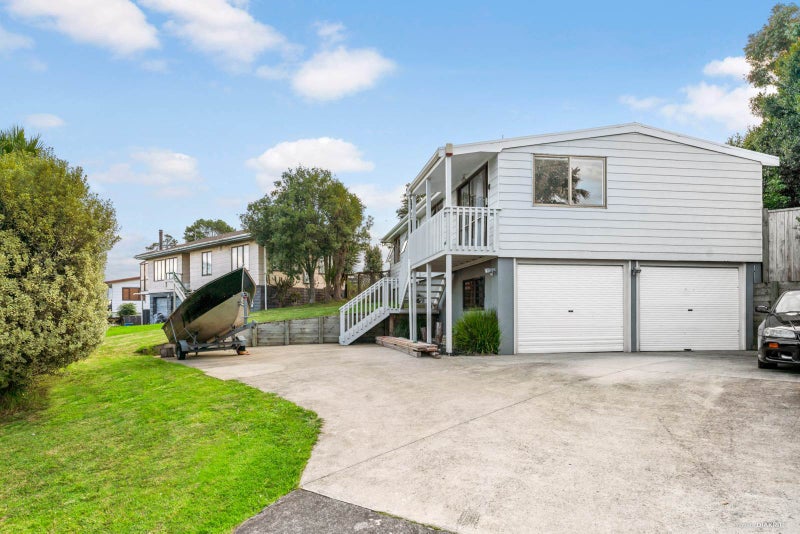 17 Hoylake Place, Wattle Downs, Auckland - Carousel 1