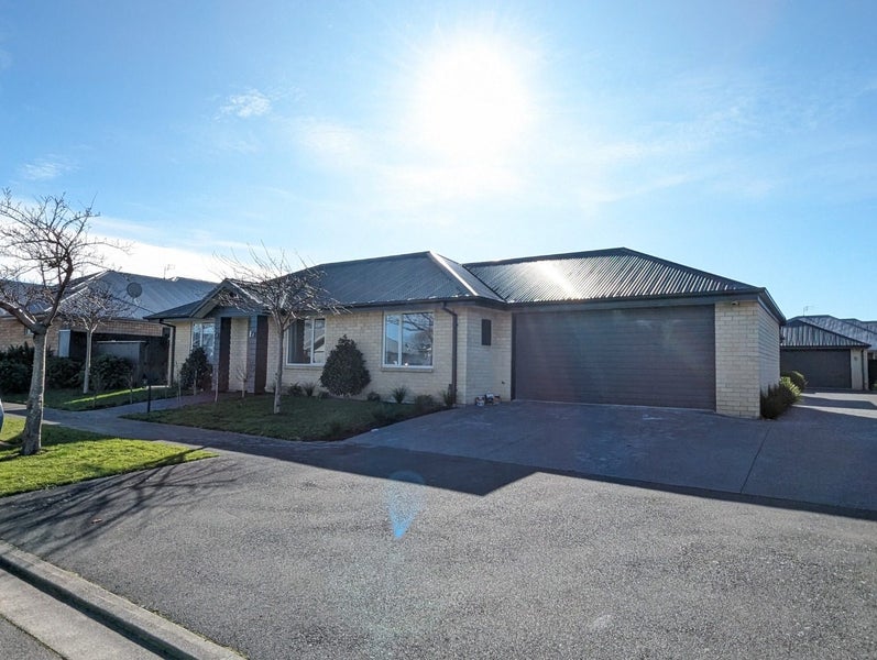 6 Somerville Crescent, Aidanfield, Christchurch - Carousel 19