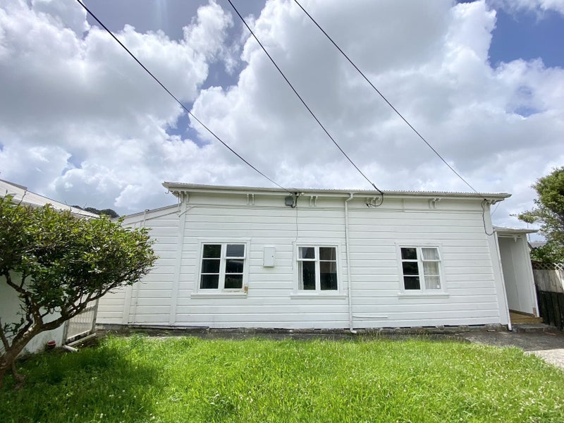 15 Owen Street, Newtown, Wellington - Carousel 1