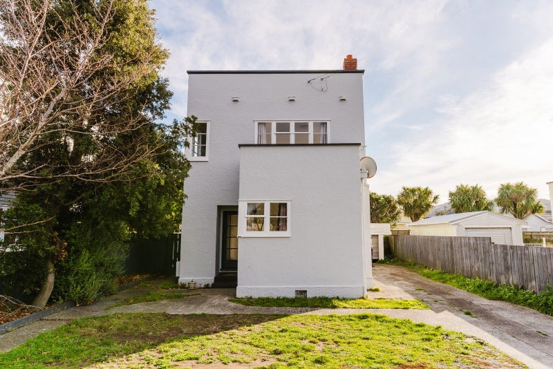 73 Adelaide Street, Petone, Lower Hutt - Carousel 2