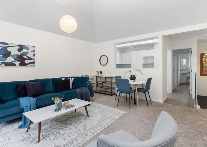 15 Lawson Place, Mount Victoria, Wellington - Carousel 2