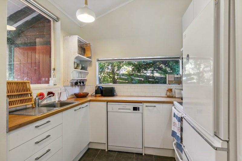 11/33 Halswater Drive, Churton Park, Wellington - Carousel 2