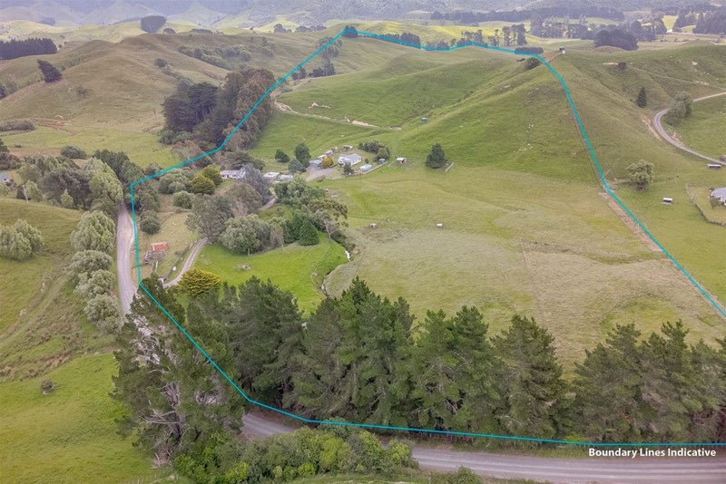 423 North Road, Masterton - Carousel 1