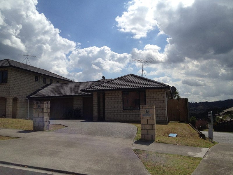 2 Aberley Road, Schnapper Rock, Auckland - Carousel 1