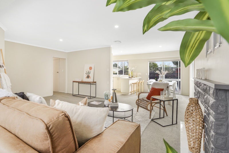 31 Garden Heights Avenue, Glenview, Hamilton - Carousel 1