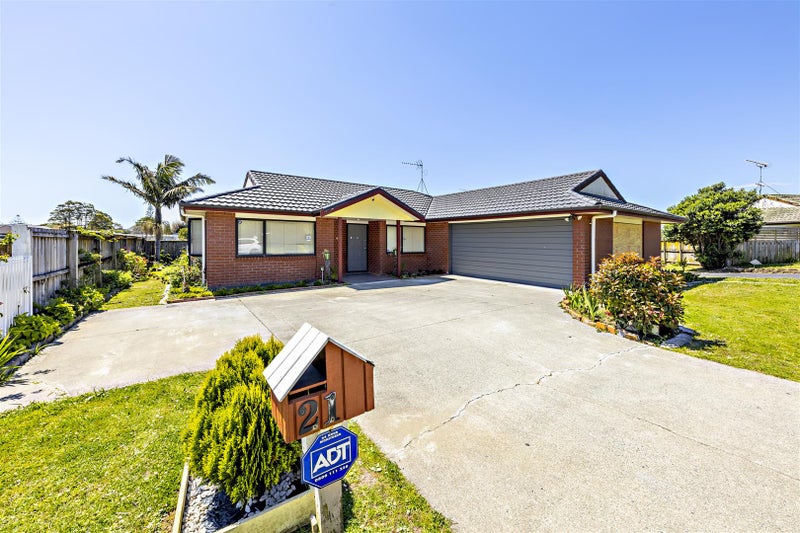 21 Opawa Crescent, Favona, Auckland - Carousel 2