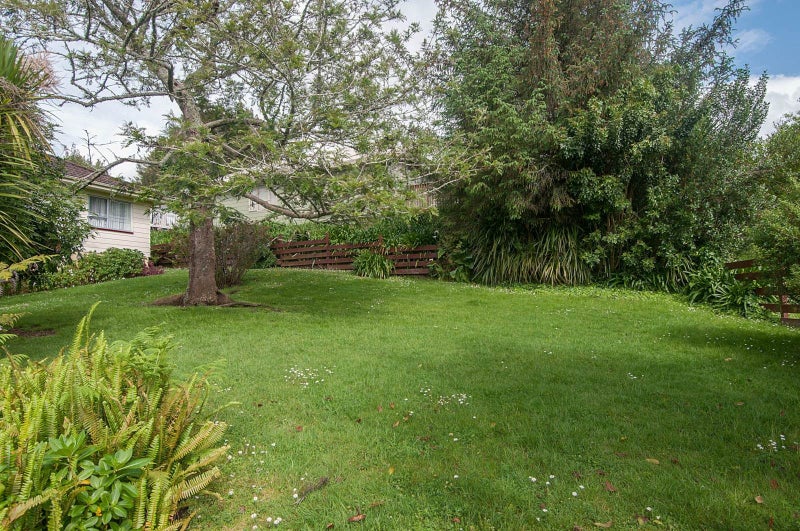 9 Andelko Place, Henderson, Auckland - Carousel 2