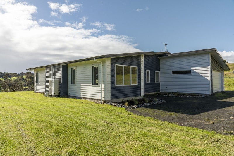 160 Gray Road, Kamo - Carousel 25