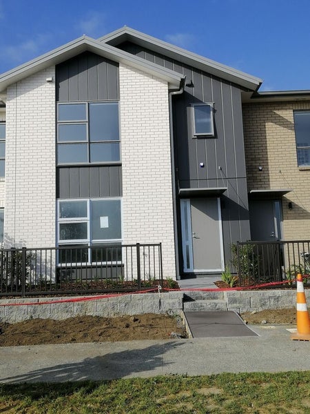 28 Adlam LANE, CONIFER GROVe, Takanini - Carousel 2