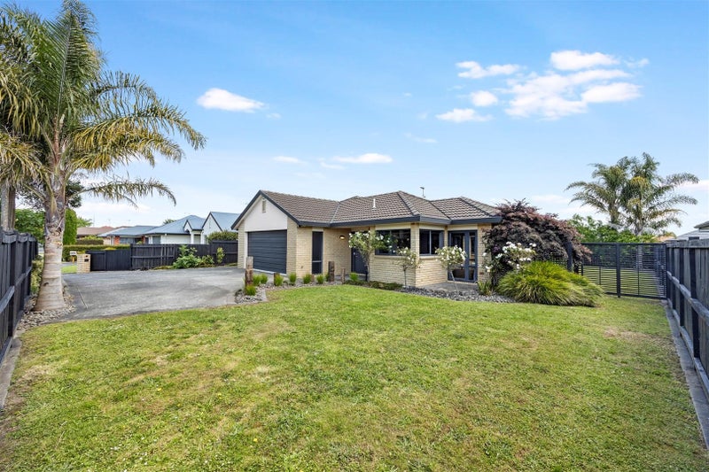 19 Maidstone Place, Rototuna North, Hamilton - Carousel 2