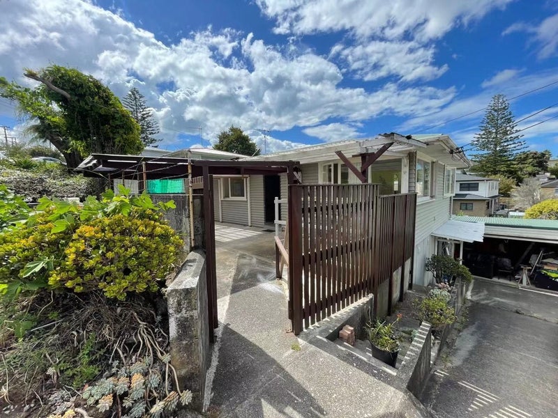 242 New Windsor Road, New Windsor, Auckland - Carousel 2