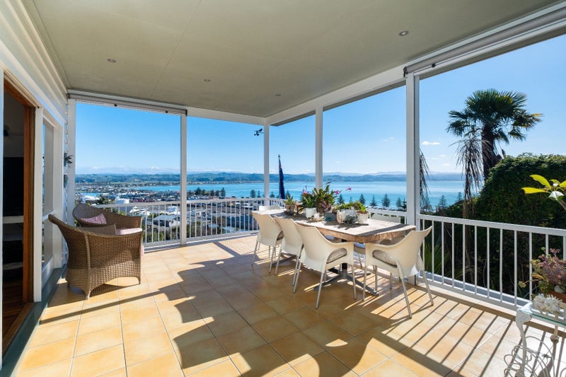 26A Roslyn Road, Bluff Hill, Napier - Carousel 19