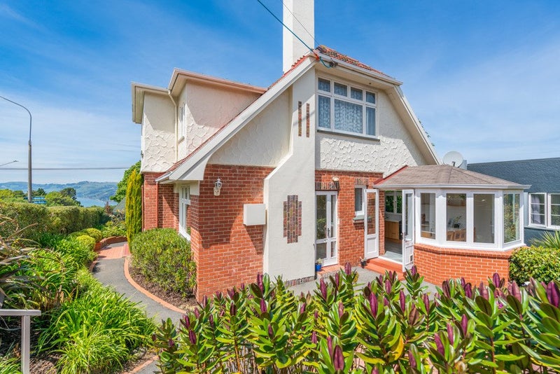1 ROSS ST, Roslyn, Dunedin - Carousel 1
