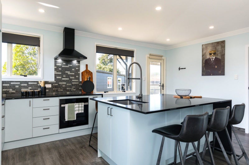 11 Karina Crescent, Redwoodtown, Blenheim - Carousel 2