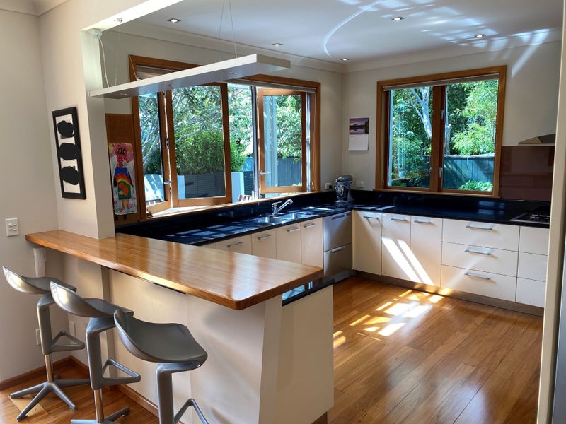 4A Bloomfield Terrace, Hutt Central, Lower Hutt - Carousel 2