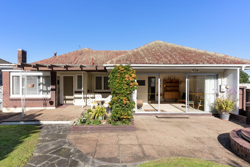 55 Seacliffe Road, Hillsborough, Auckland - Carousel 1